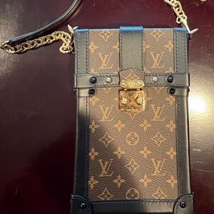 Louis Crossbody